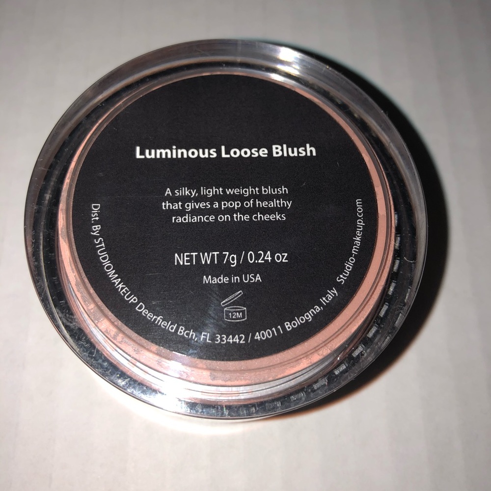 STUDIOMAKEUP Luminous Loose Blush